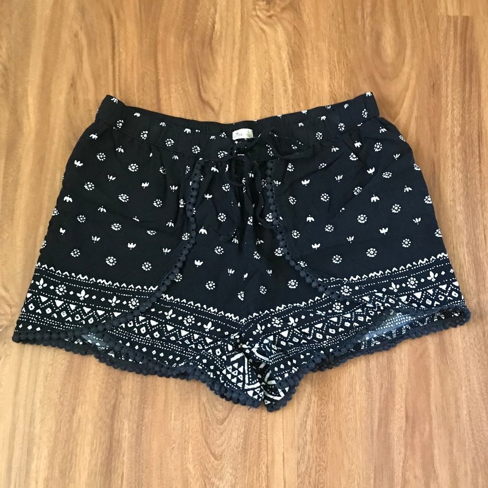 Hollister Flowy Shorts